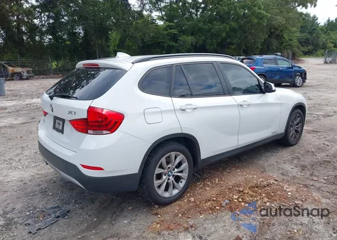 2013 BMW X1 xDrive28I из США, поврежденный, VIN WBAVL1C59DVR88315